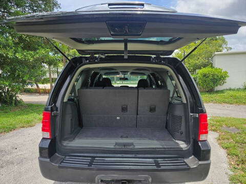 2003 Ford Expedition XLT