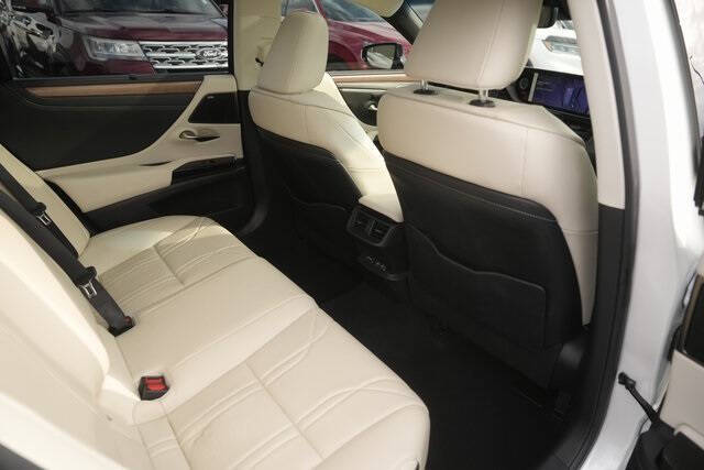 2024 Lexus ES 350 Ultra Luxury