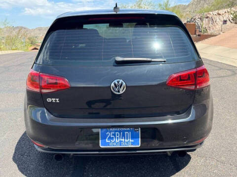 2017 Volkswagen Golf GTI S