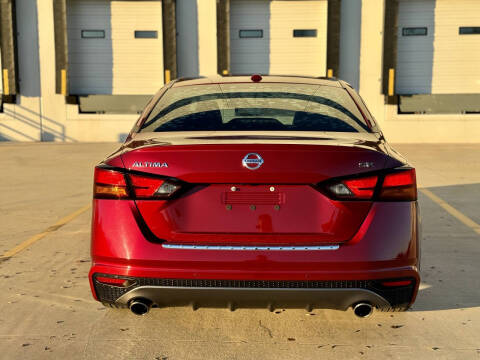 2021 Nissan Altima 2.5 SR