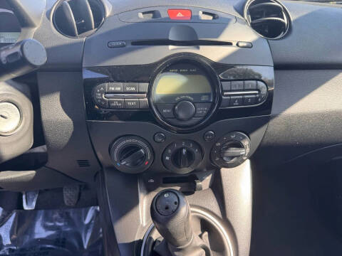 2013 Mazda MAZDA2 Sport