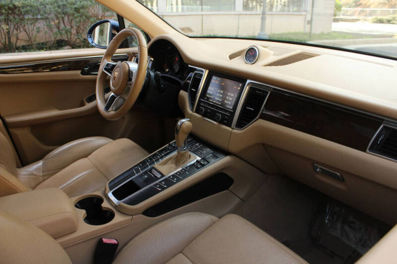2016 Porsche Macan S