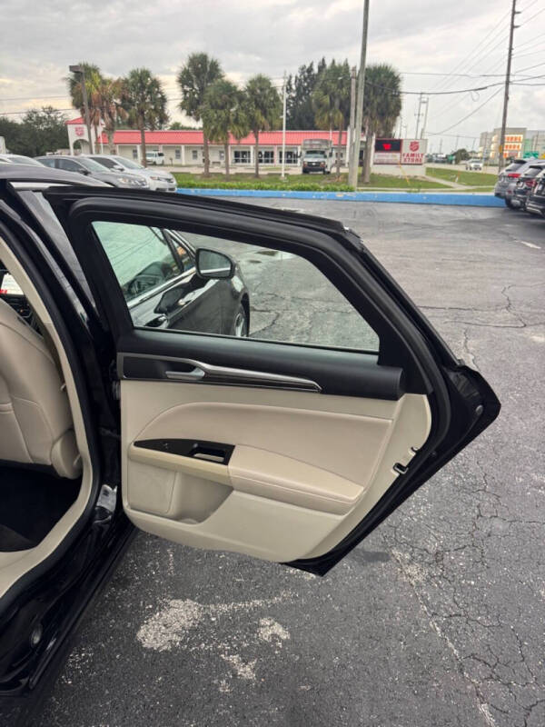 2019 Ford Fusion SEL