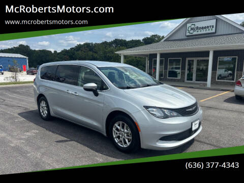 2022 Chrysler Voyager