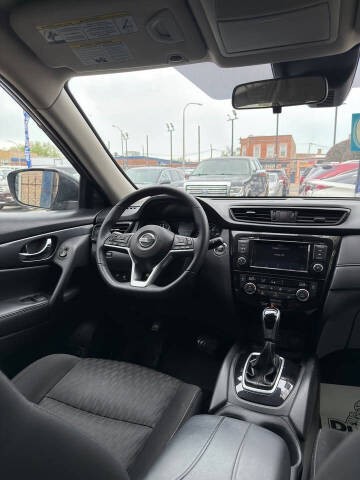 2020 Nissan Rogue SV