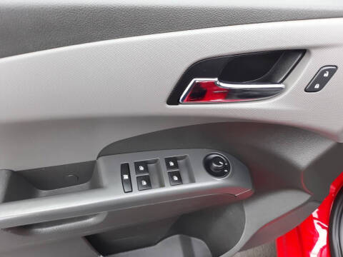 2015 Chevrolet Sonic LT Auto