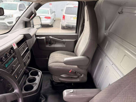 2018 Chevrolet Express 2500