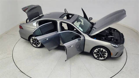 2025 BMW 5 Series 530i xDrive