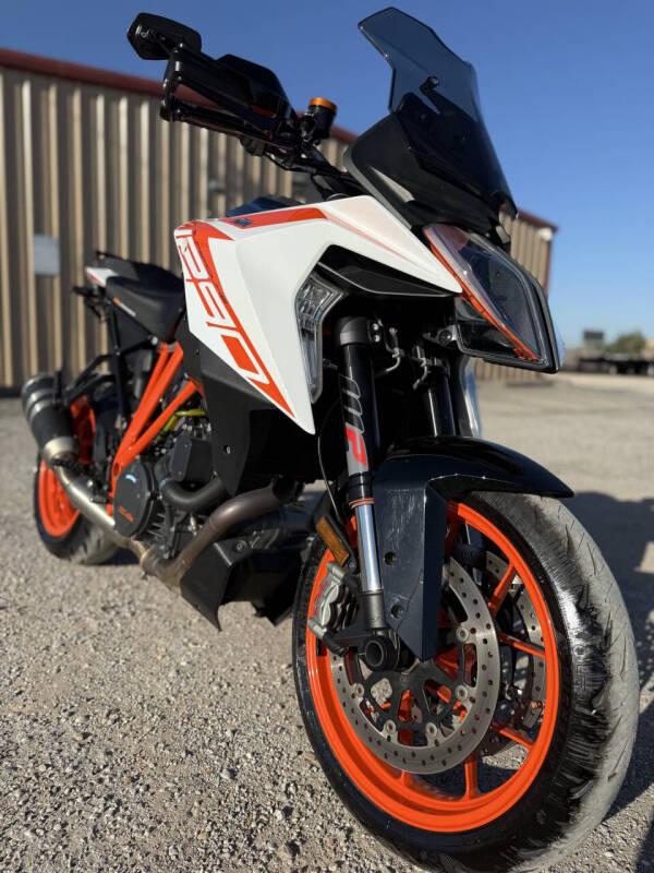 2019 KTM 1290 Super Duke GT