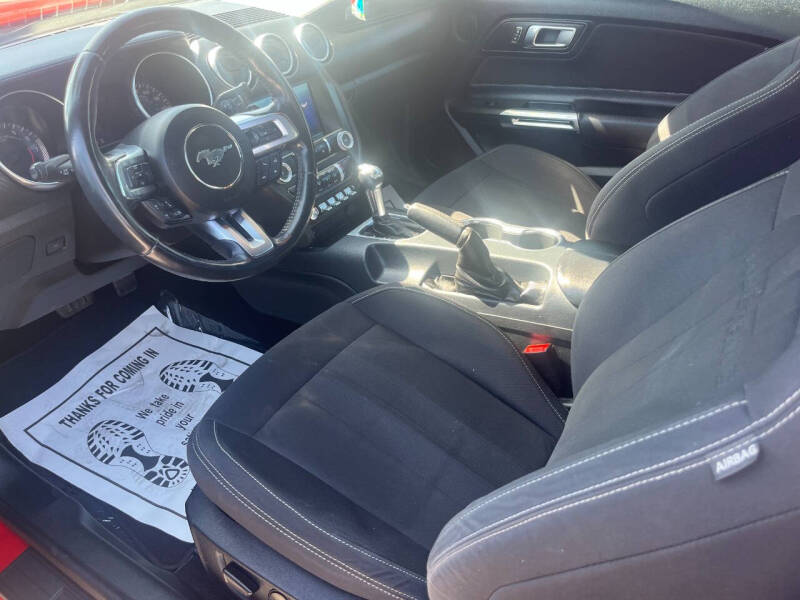 2021 Ford Mustang EcoBoost