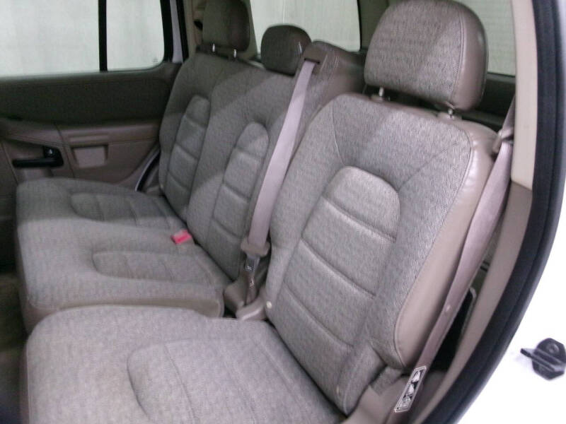 2003 Ford Explorer XLS