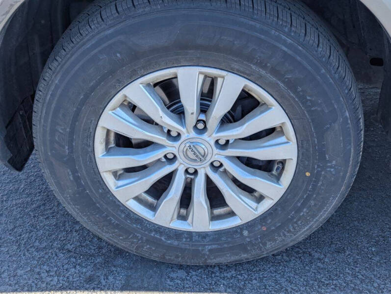 2017 Nissan Armada SV