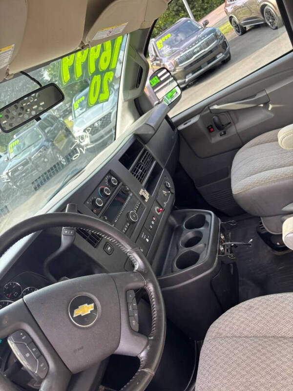 2020 Chevrolet Express 2500