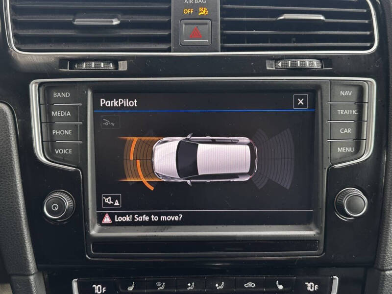 2017 Volkswagen Golf R 4Motion