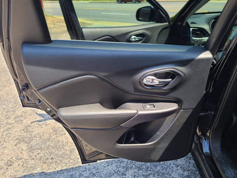 2019 Jeep Cherokee Altitude
