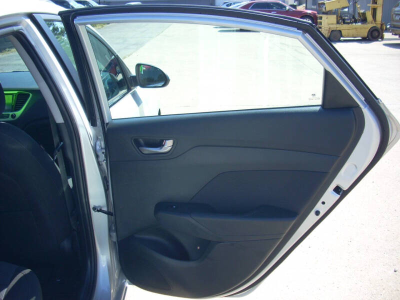 2022 Hyundai Accent SE