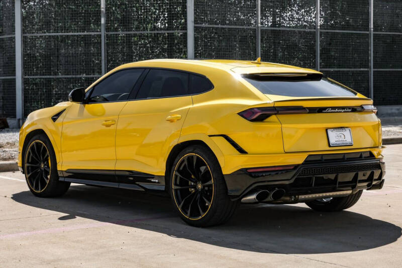 2024 Lamborghini Urus S