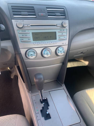 2009 Toyota Camry LE