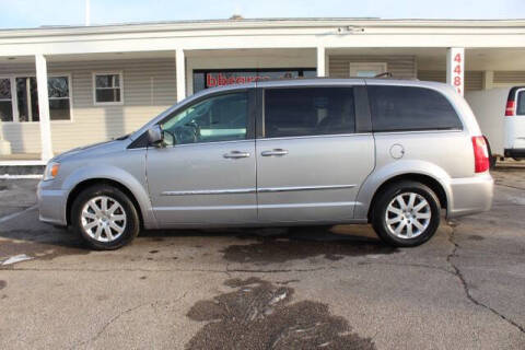 2013 Chrysler Town and Country Touring