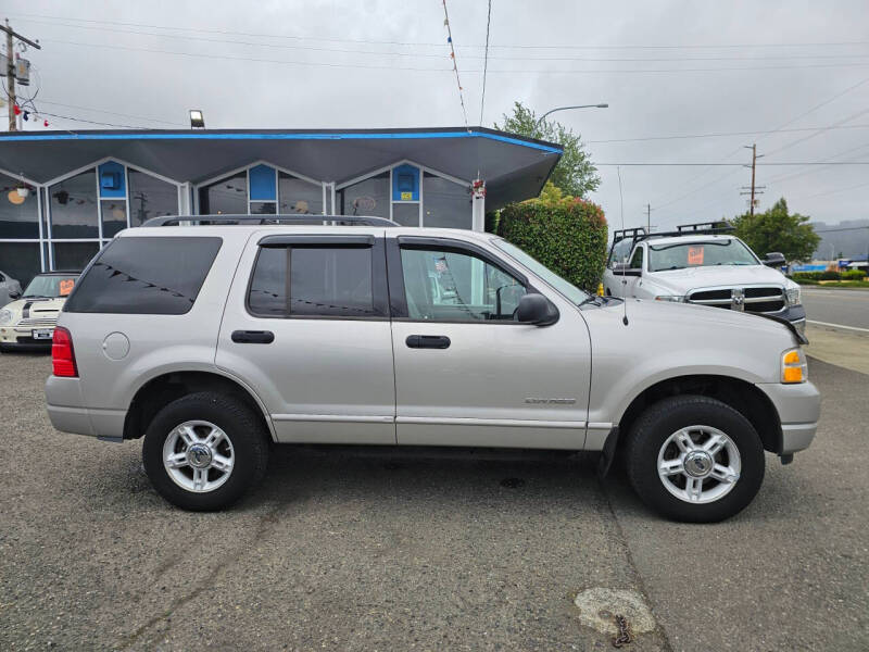 2004 Ford Explorer XLT