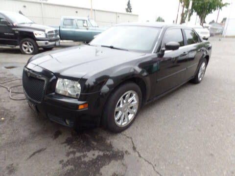 2005 Chrysler 300 for sale at Gold Key Motors in Centralia WA