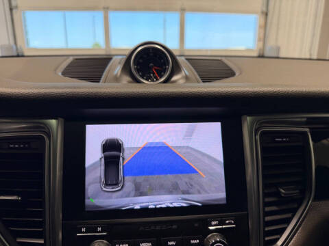 2018 Porsche Macan