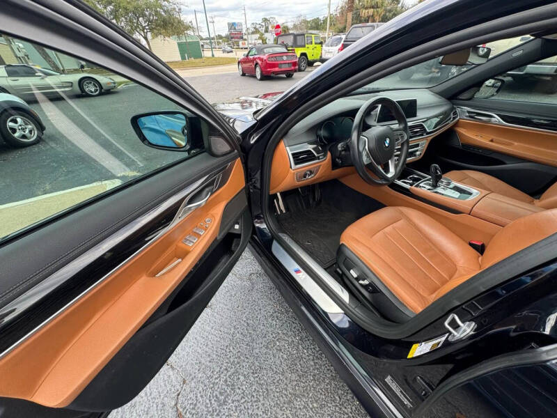 2019 BMW 7 Series 740i