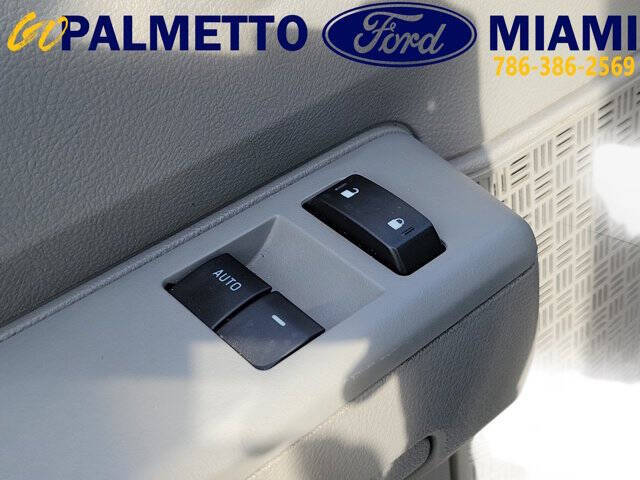 2022 Ford E-Series