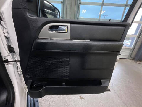 2017 Ford Expedition EL XLT
