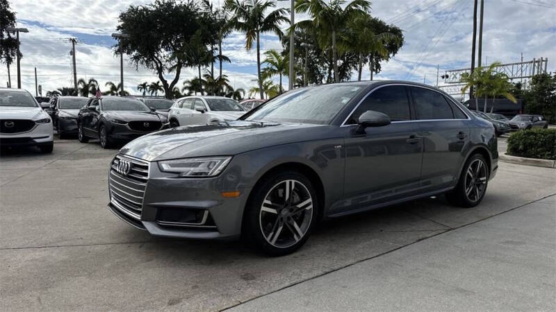 2017 Audi A4 2.0T quattro Prestige