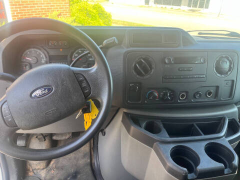 2011 Ford E-Series E-150