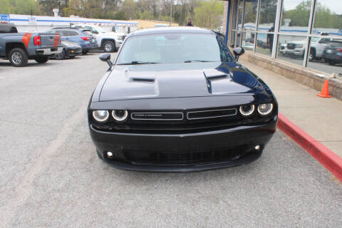 2015 Dodge Challenger SXT Plus