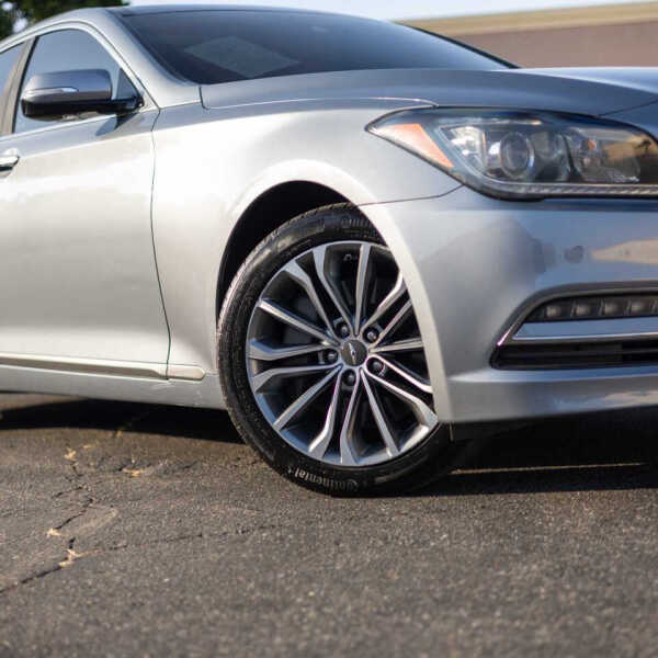 2017 Genesis G80