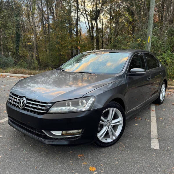 2013 Volkswagen Passat SEL photo 1