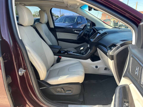2017 Ford Edge Titanium