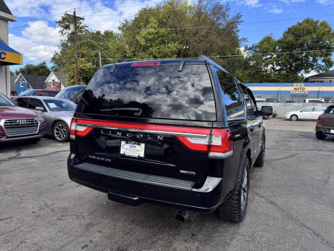 2016 Lincoln Navigator Select