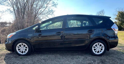 2012 Toyota Prius v Three