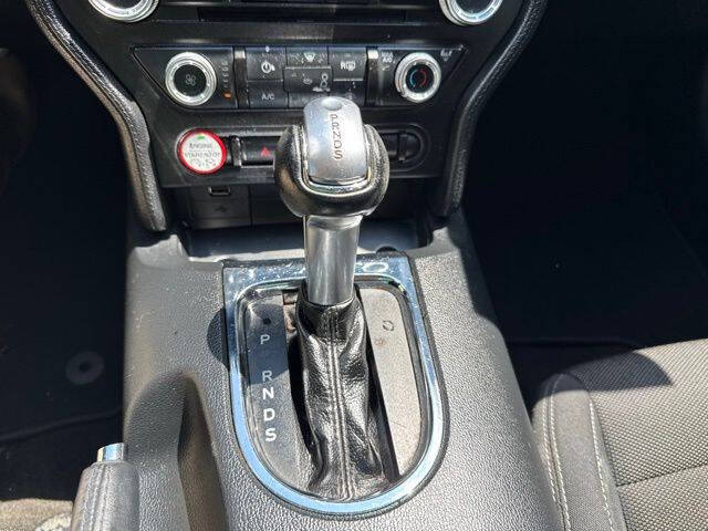 2016 Ford Mustang V6