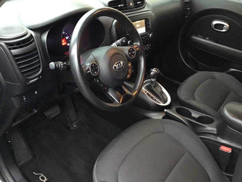 2017 Kia Soul +