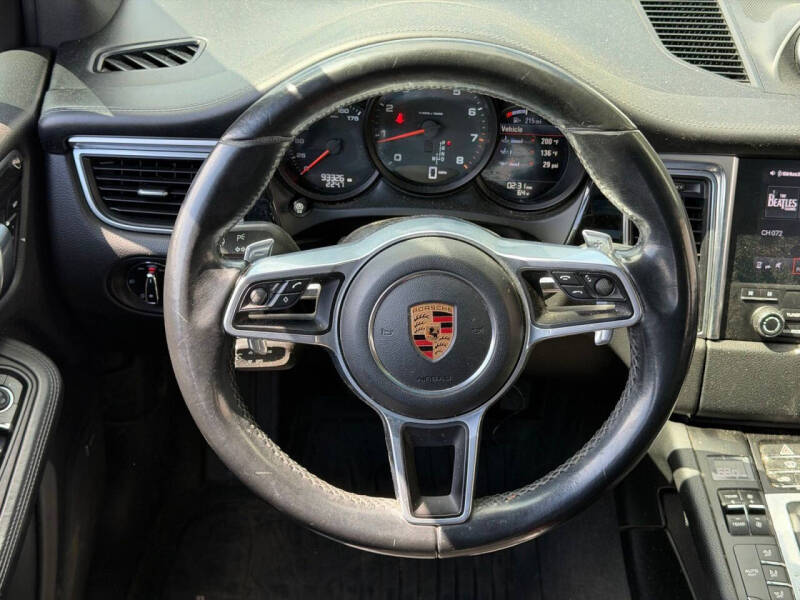 2018 Porsche Macan