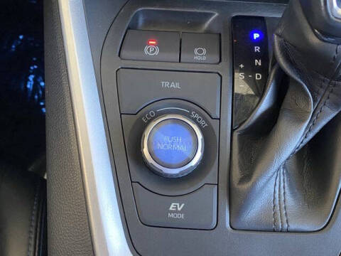 2020 Toyota RAV4 Hybrid XSE