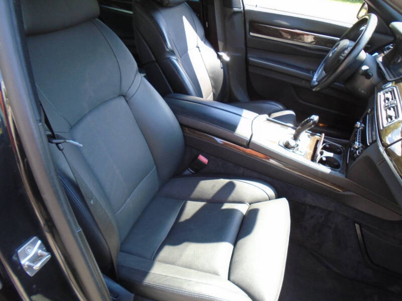 2011 BMW 7 Series 750i xDrive