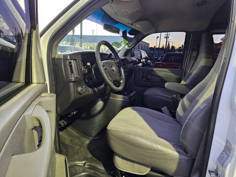 2015 GMC Savana 2500
