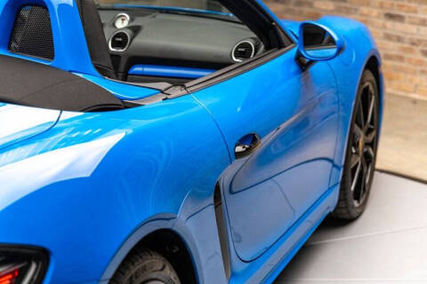 2024 Porsche 718 Boxster S