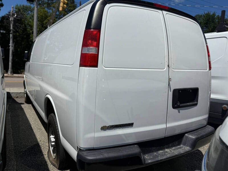 2019 Chevrolet Express 2500