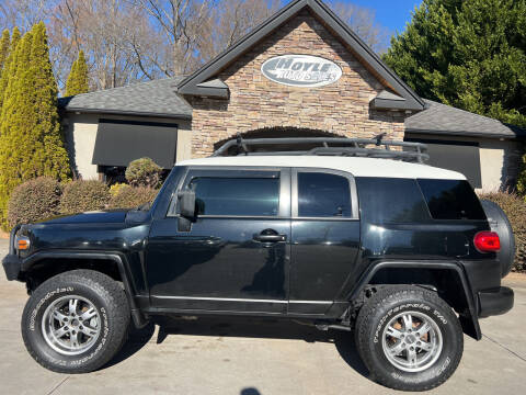 2007 Toyota FJ Cruiser for sale at Hoyle Auto Sales in Taylorsville NC