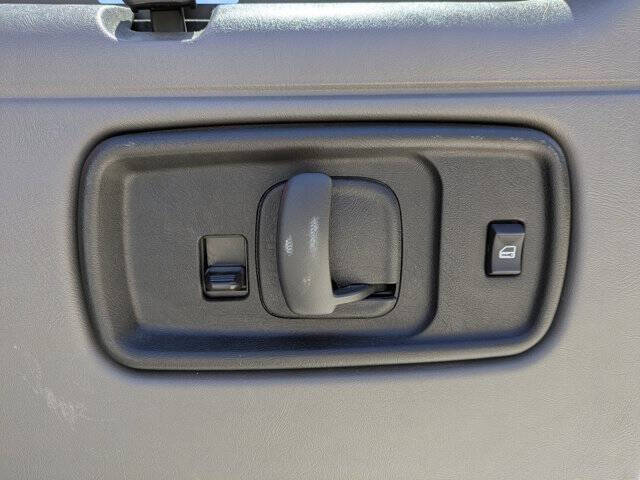 2024 Chevrolet Express LT 3500