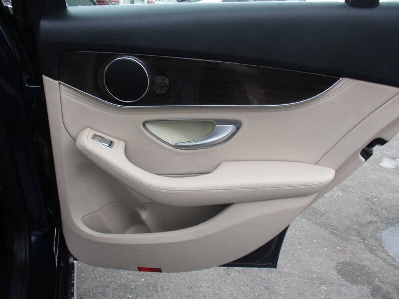 2016 Mercedes-Benz C-Class C 300 Luxury 4MATIC