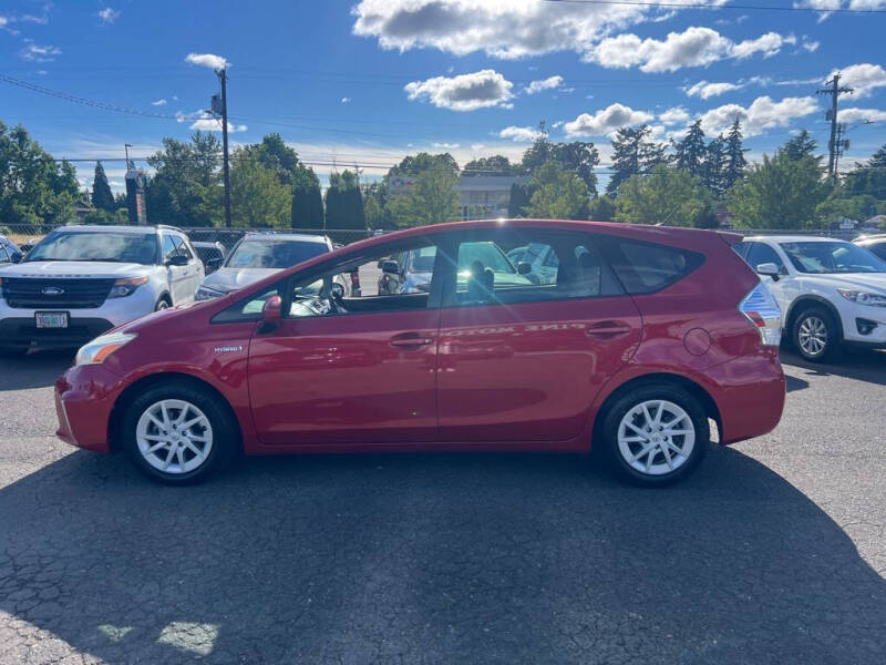 2013 Toyota Prius v