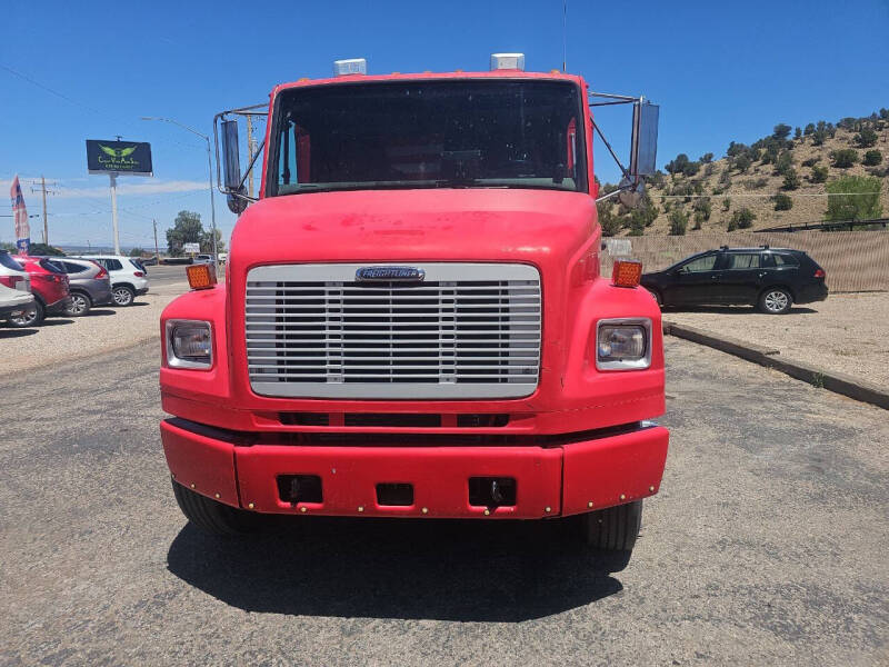 2003 Freightliner FL70